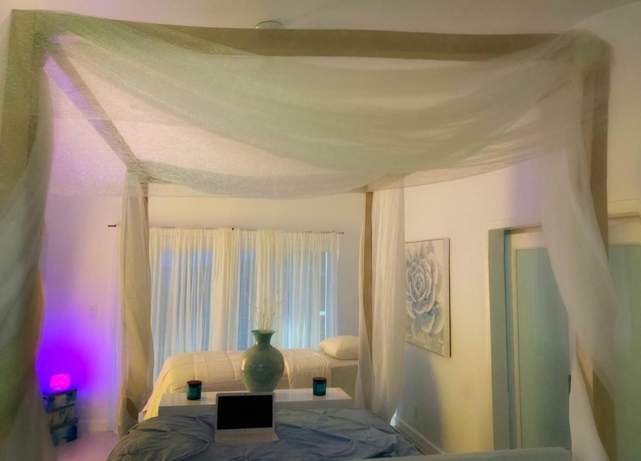 Mika'S Resort Governor’s Harbour Bagian luar foto