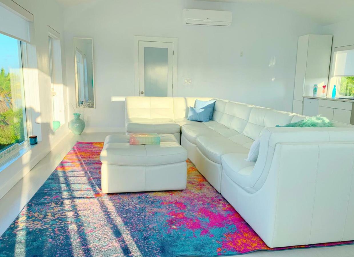 Mika'S Resort Governor’s Harbour Bagian luar foto